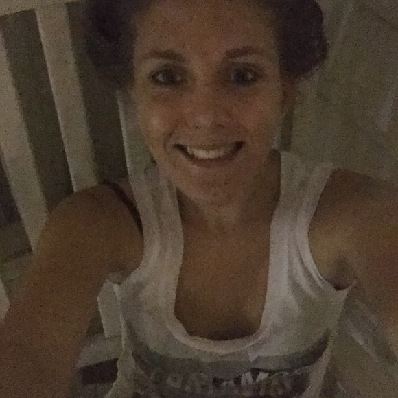 Meet your Posher, Kait - Picture 1 of 1